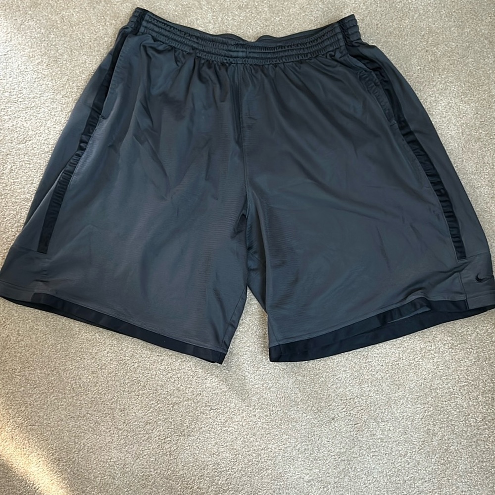 Nike DRI-FIT men’s basketball shorts 3XL dark gray with black trim